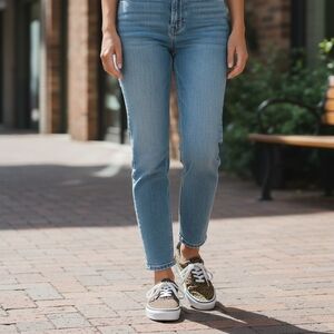 VANS Leopard Print White Brown Unisex Skate Sneakers Men’s Size 5